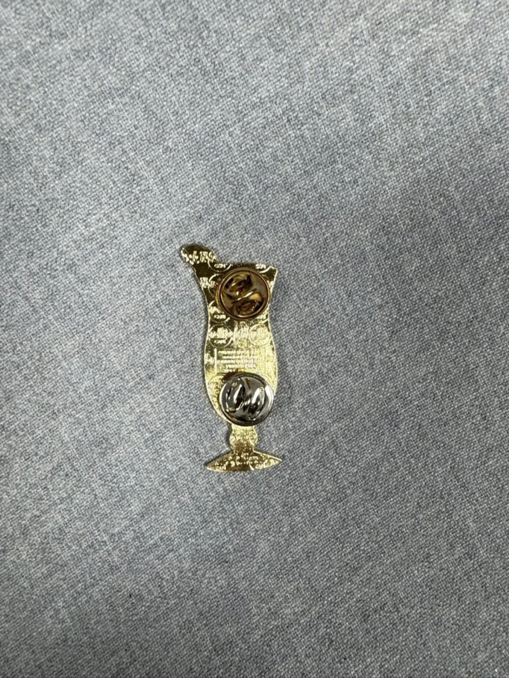 Hard Rock Cafe Orlando Dinosaur Hurricane Glass Green Glitter Pin